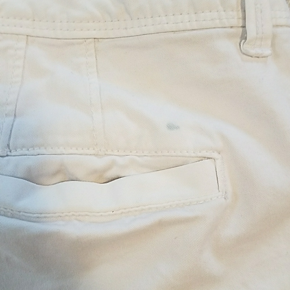 🦄 White Old Navy shorts - Picture 7 of 8